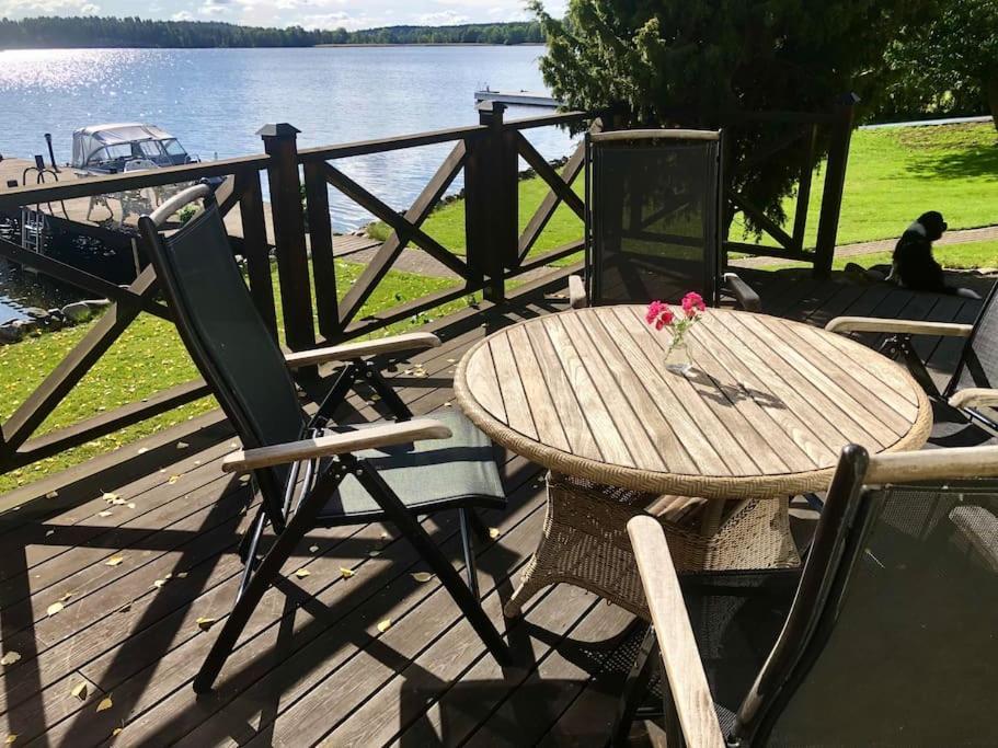 Sjoestuga/Gaesthus I Skaergarden. Åkersberga Zewnętrze zdjęcie
